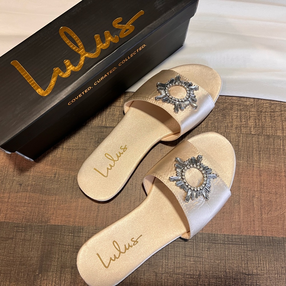 Never Worn “Thyyla” Sandals from Lulu’s 💎